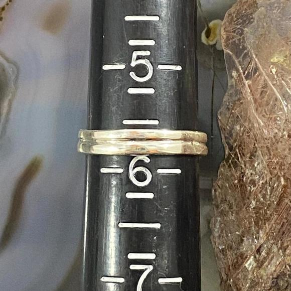 Native American Sterling Silver Heart Shape Spiny Oyster Ring Sz 5.75 For Women - Picture 10 of 10